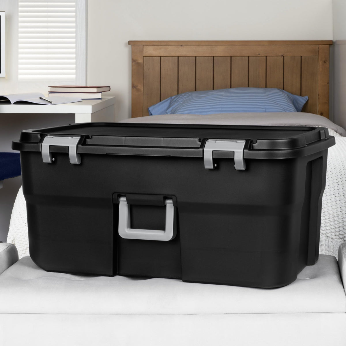22 Gallon Rolling Storage Trunk with Wheels and Handle R379142