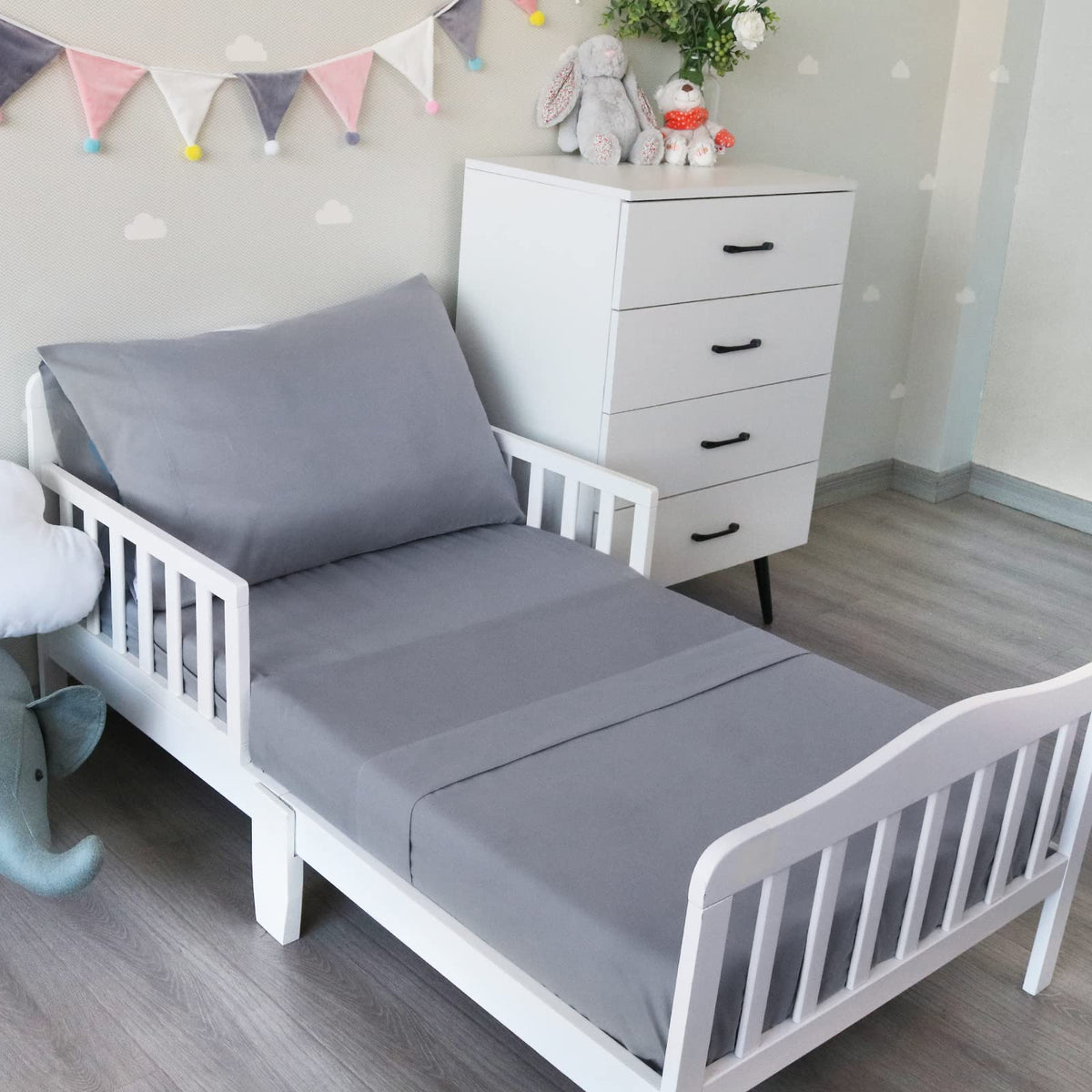 3-Piece Microfiber Toddler Sheet Set L80457