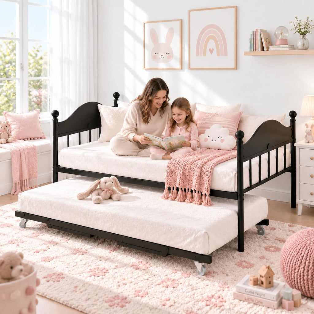 Black Daybed with Pop Up Trundle R5522