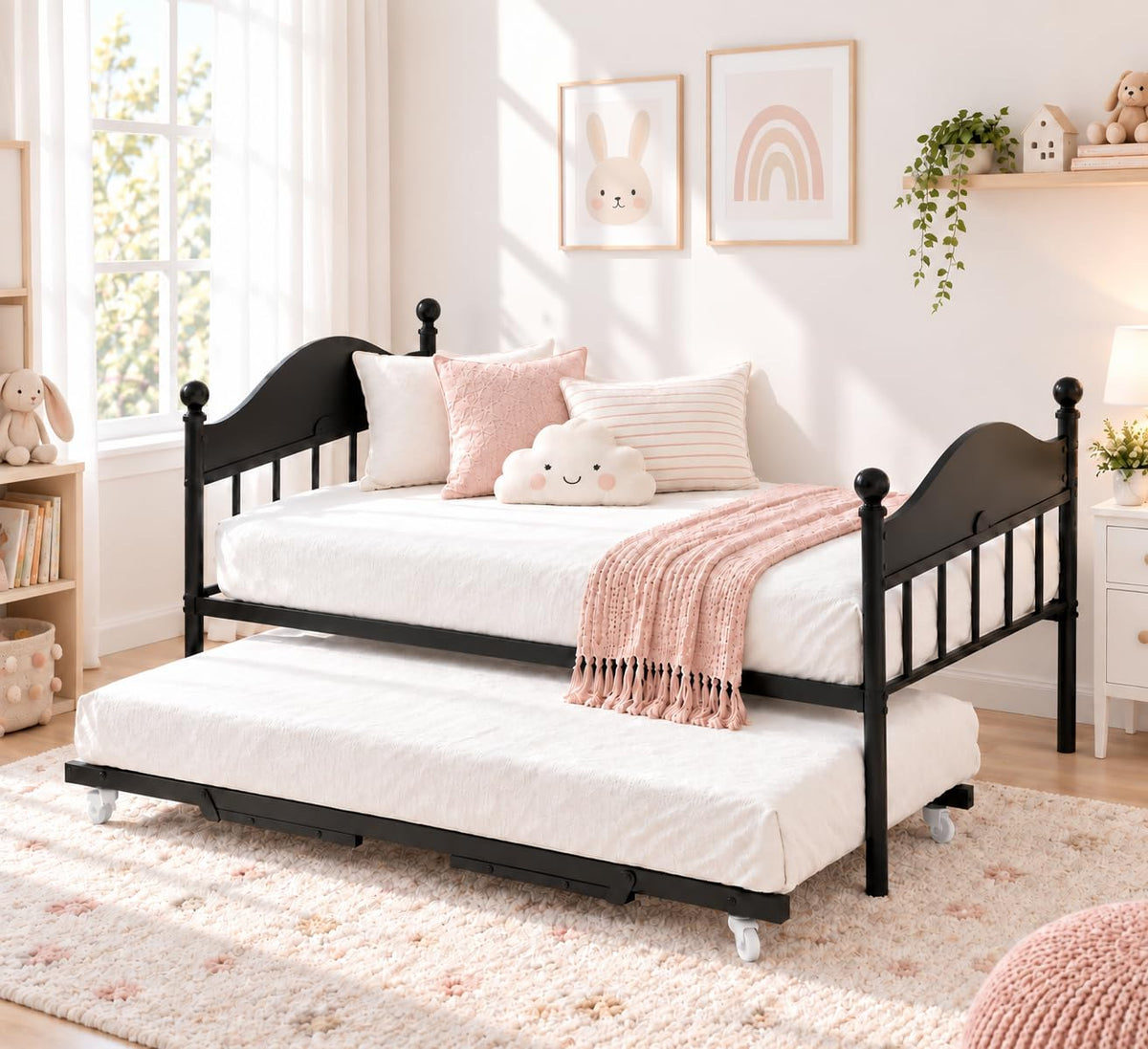 Black Daybed with Pop Up Trundle R5522