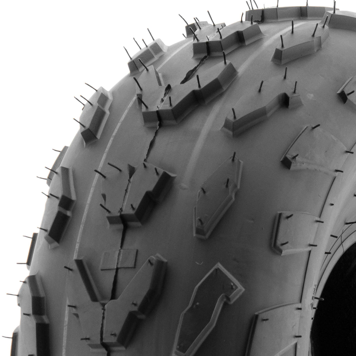 18x7-7 Tubeless 4 Ply Tire L73944