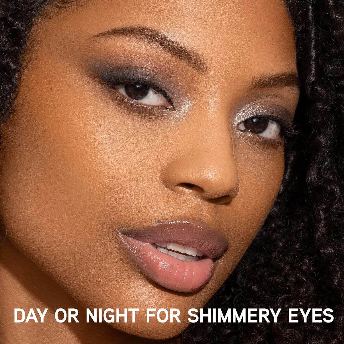 Hypoallergenic Shimmer Shadow & Liner Eyeshadow Palette J440808