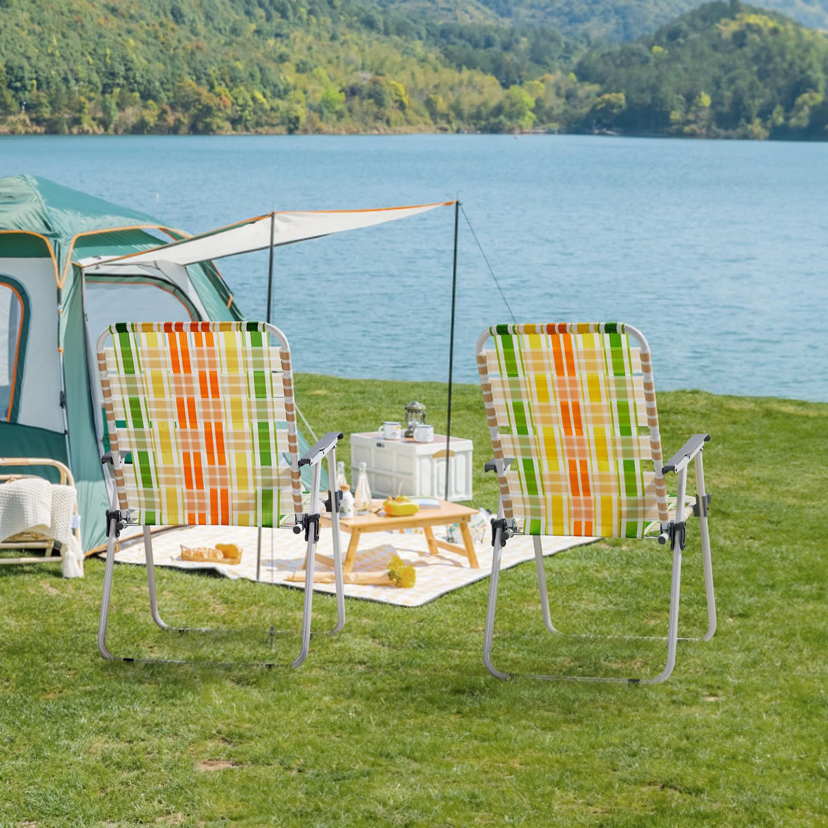 2 Pcs Lightweight Folding Beach Chairs with Armrests S28334